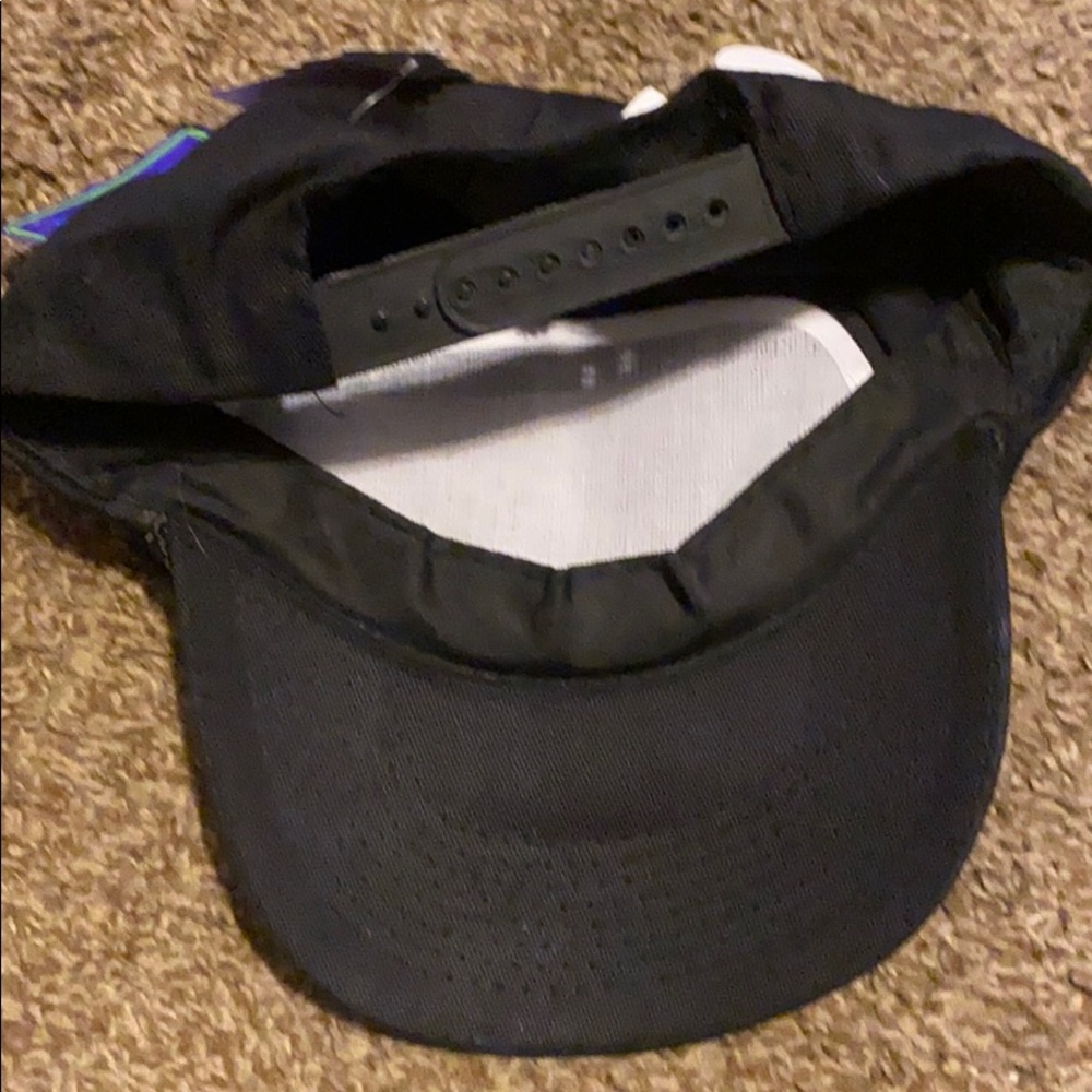 21 hat - Picture 2 of 2